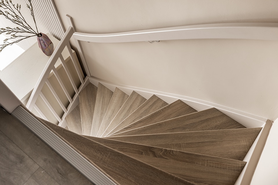 Een veilige trap met antislip trapbekleding
