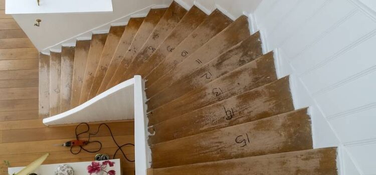 Je trap schuren: een stappenplan voor beginners