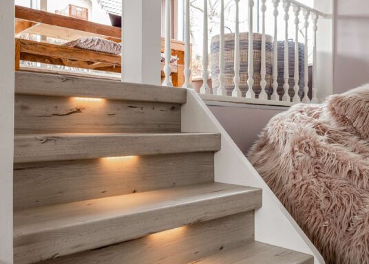 Closed staircase renovation