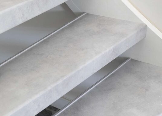 Afl. 1 – Cloudy Cement
