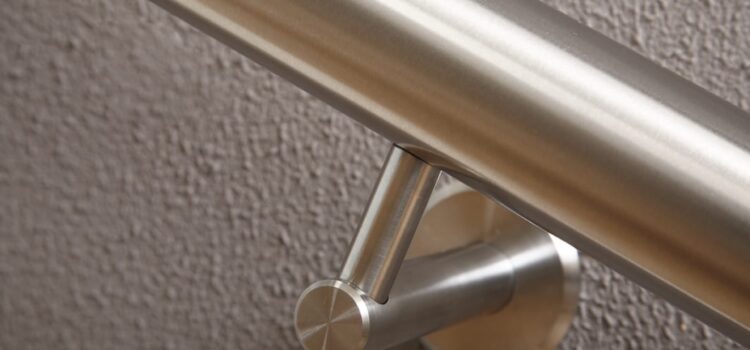 Creëer een aparte look met een inox trapleuning