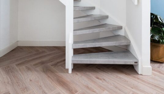 Wie machen Sie aus Ihrer Treppe einen Ort zum Spielen?