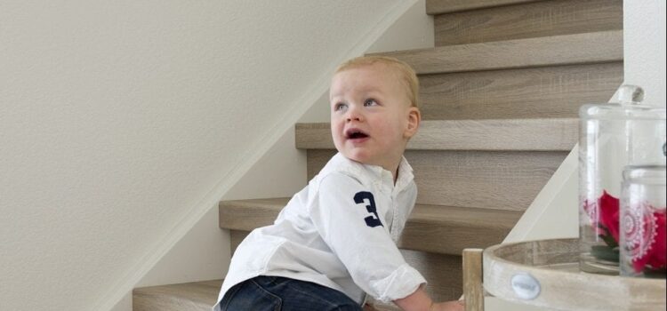 Sichere Treppe für Kinder: 5 Vorsichtsmaßnahmen