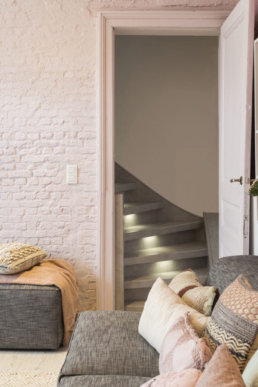 Welche Treppe wählen Sie für einen kleinen Raum?