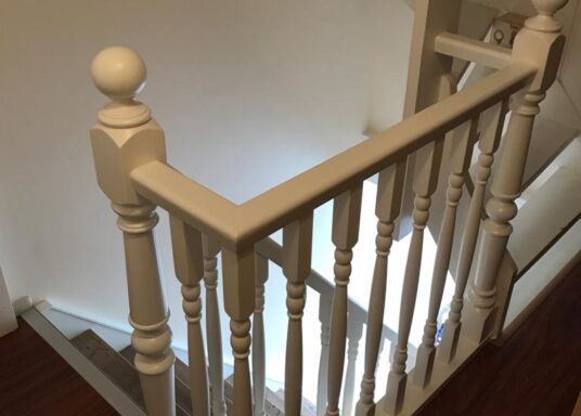 Trapleuningen en balustrades