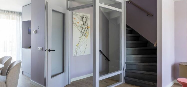 Staat jouw trap in de woonkamer of de hal?