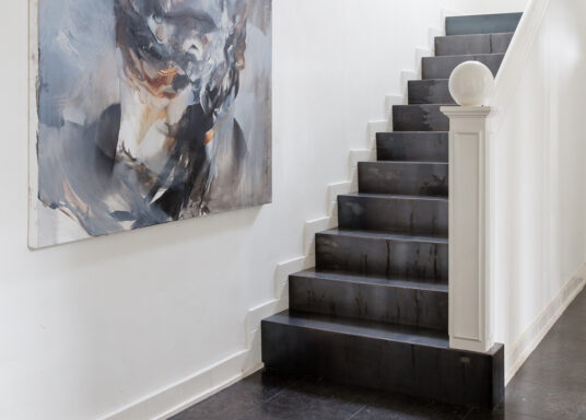 Metalen trap bekleden