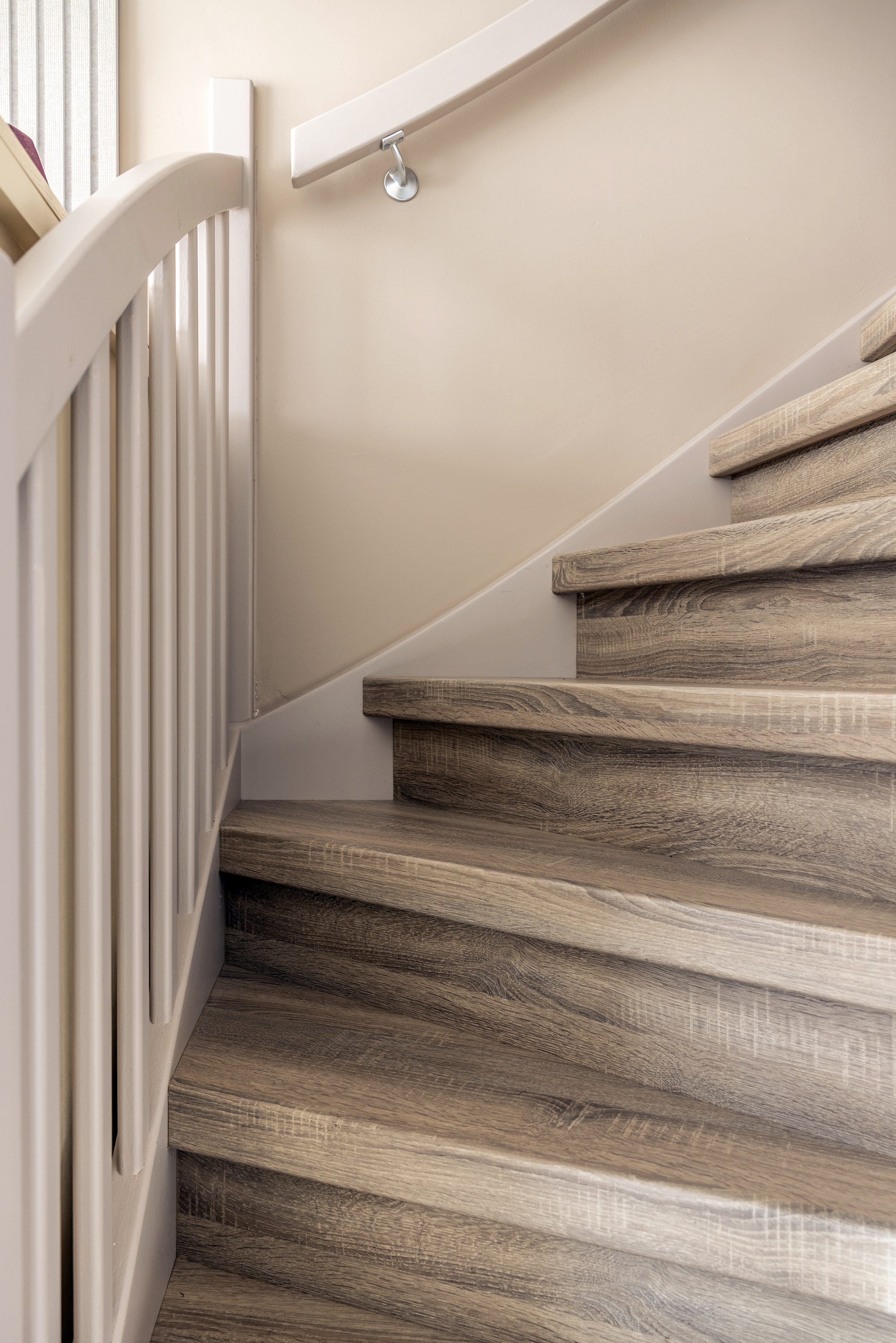 Traprenovatie Vtwonen San Diego Oak Close Up Stootbord Met Balustraden