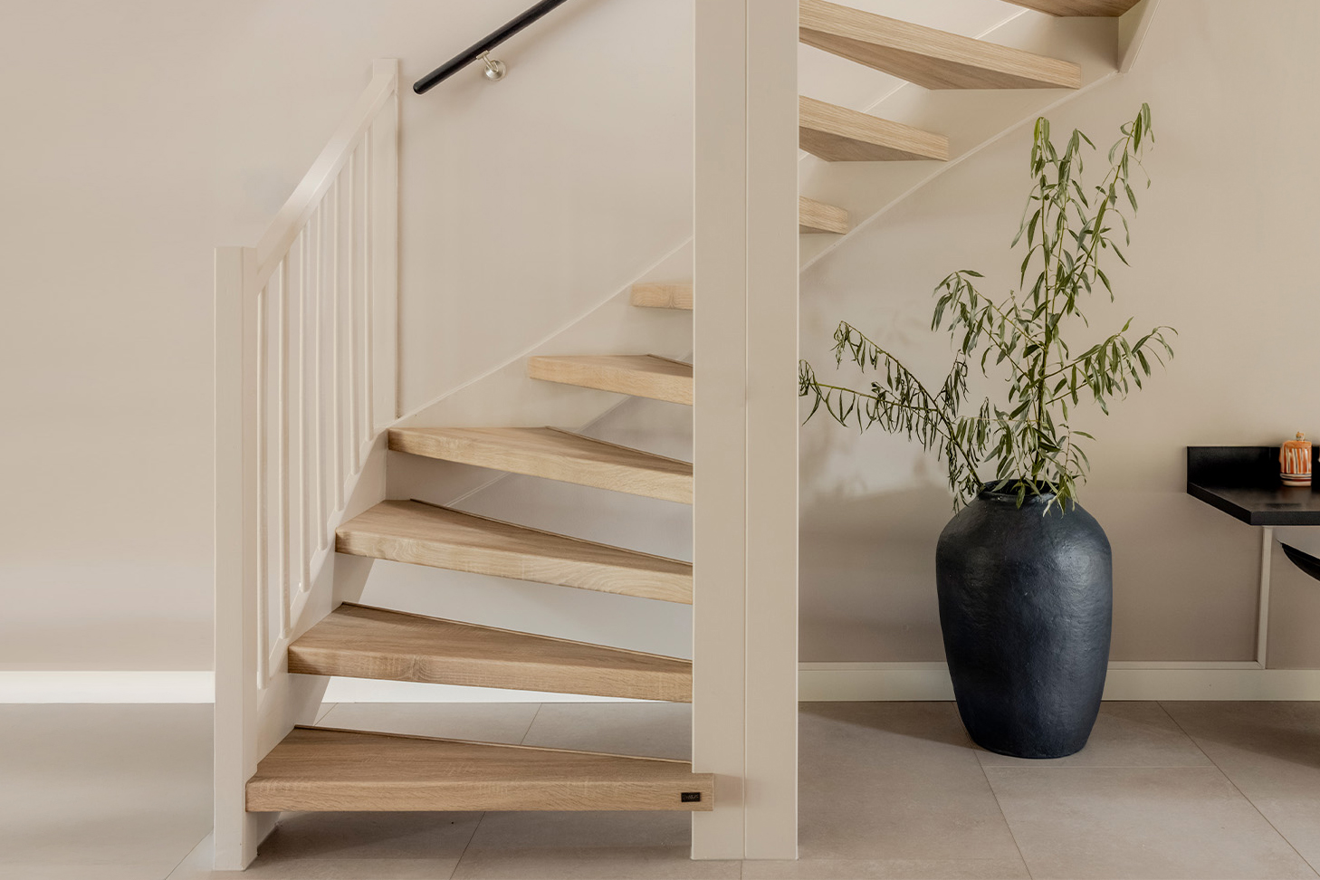 Traprenovatie Vtwonen Open Trap San Diego Oak Vooraanzicht Liggend Mobiel