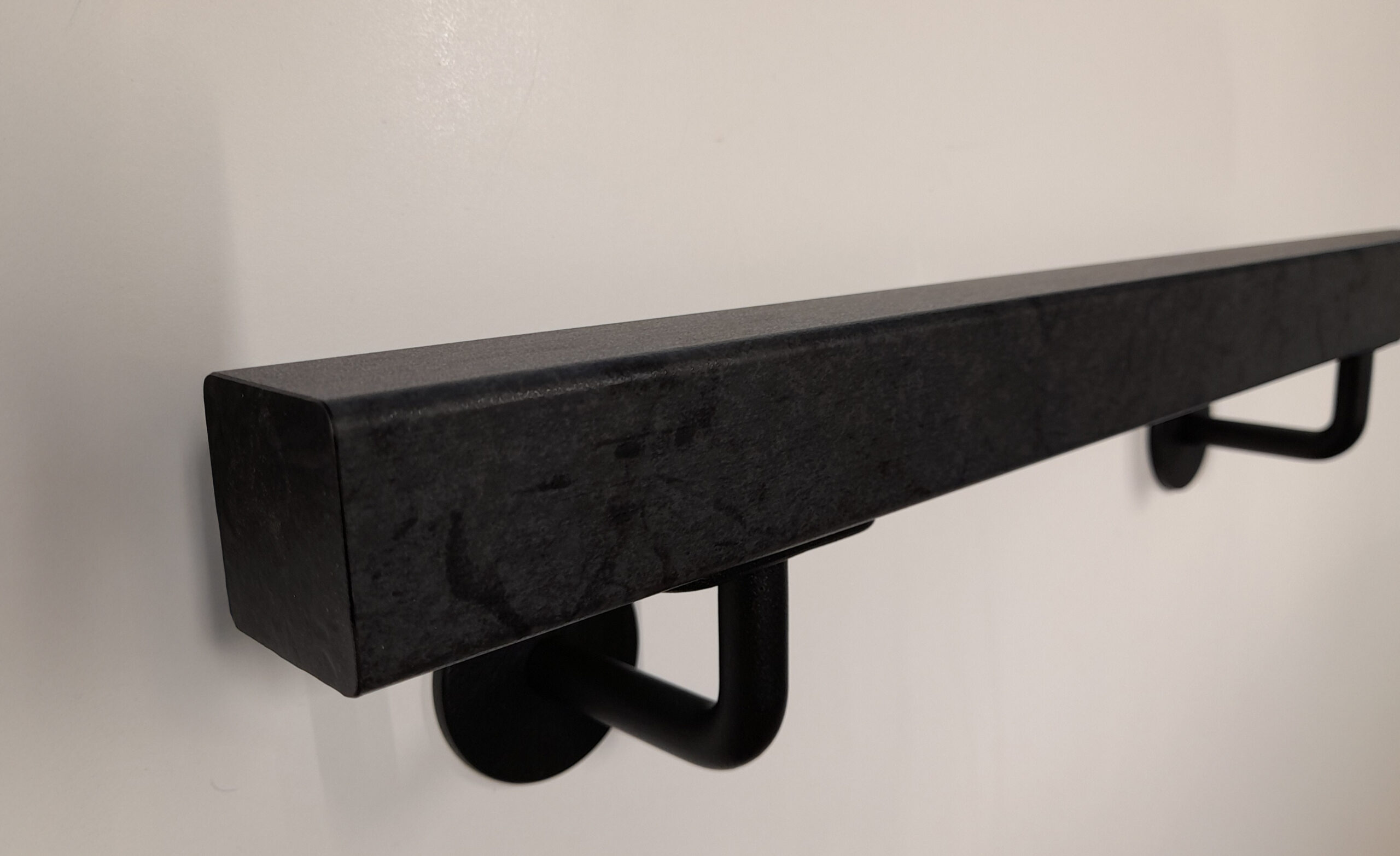 Raja Black vierkante trapleuning