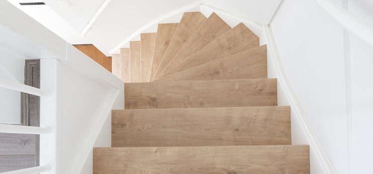 Is Pvc Geschikt Voor Een Traprenovatie 750X350 (1)