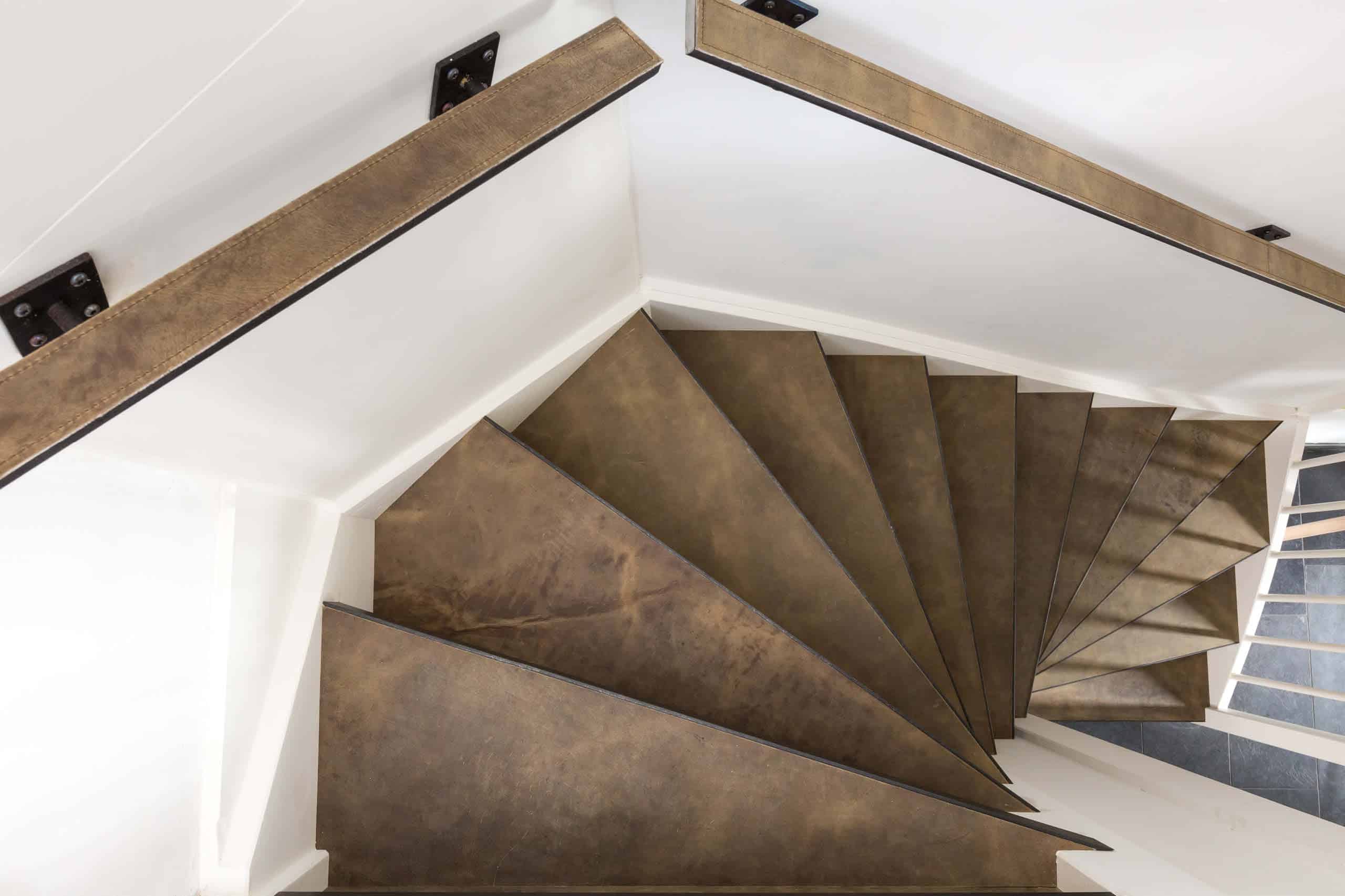 Traprenovatie Leer Extreem Clay Slider 1