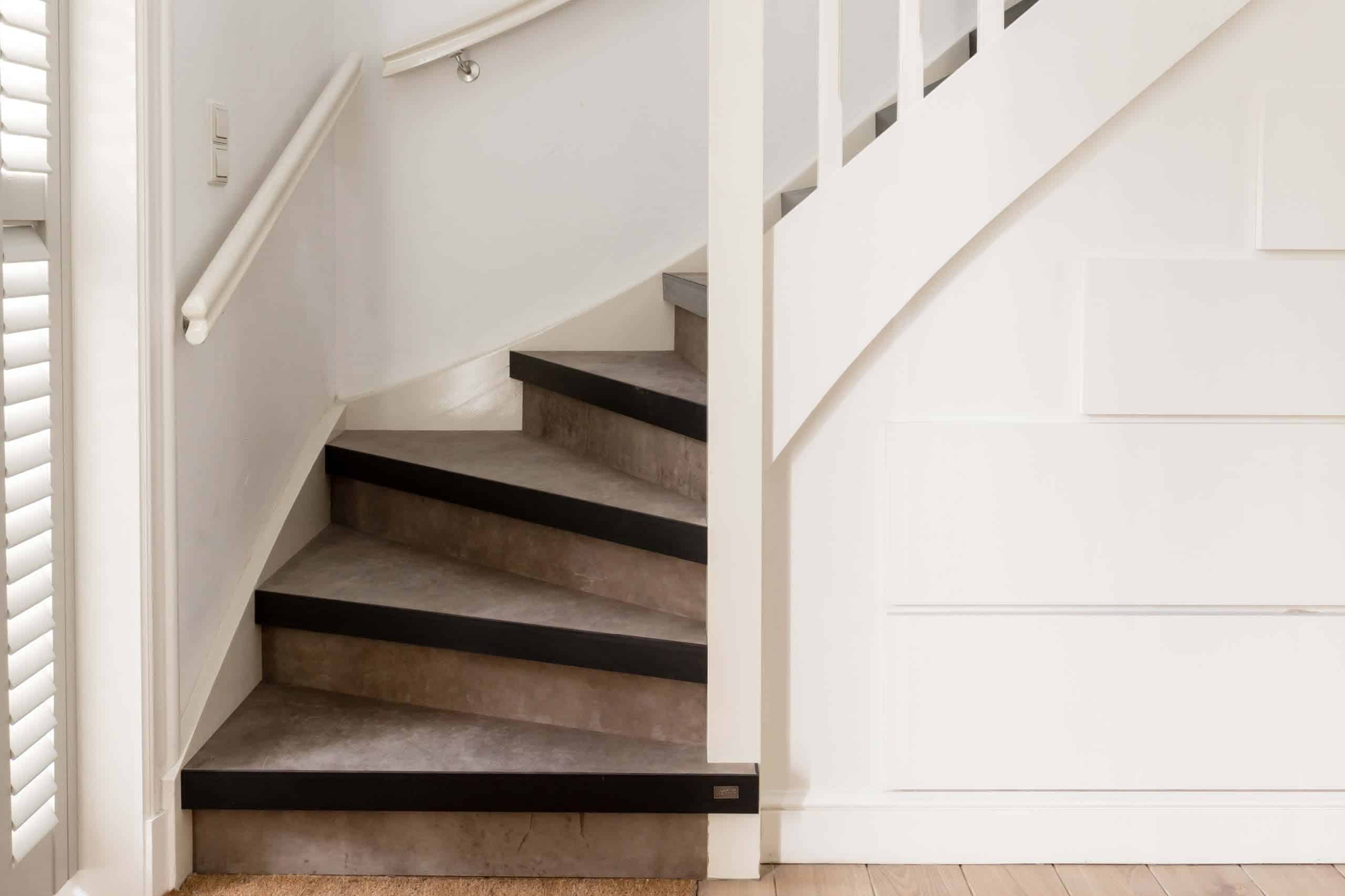 Traprenovatie Leer Extreem Stone Slider 2