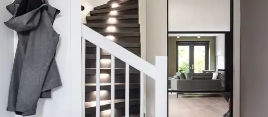 Trap Veilig Maken Kenmerken Onveilige Trap Blended Cement Met Led Verlichting 750X350jpg