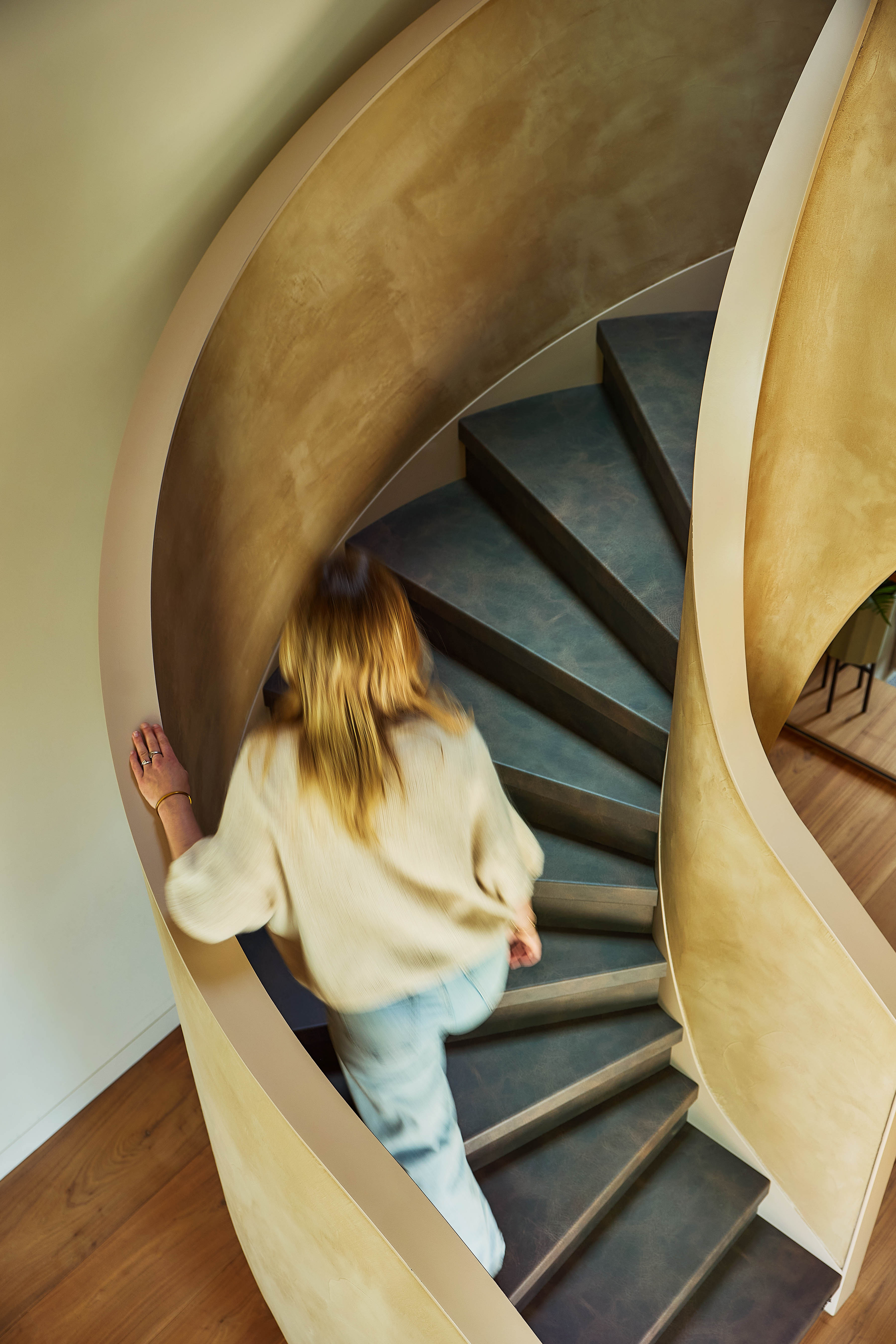 250508 Upstairs 40308